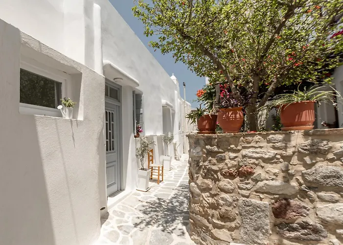 Venetian 3 * Naxos City