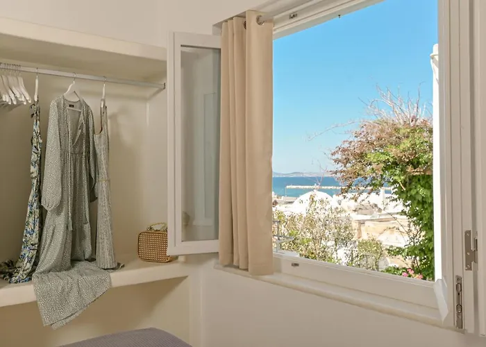 Apartment Venetian 3 Naxos City