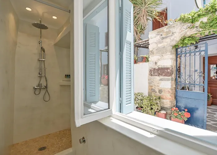 Venetian 3 * Naxos City