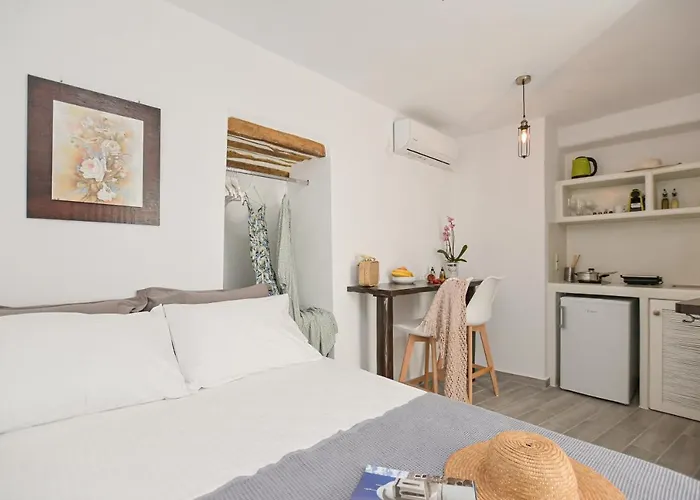 Apartment Venetian 3 Naxos City