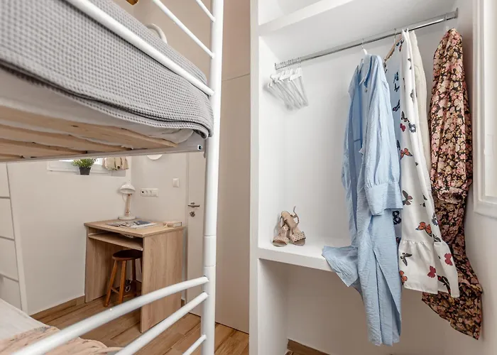 Venetian 3 Naxos City